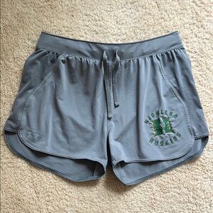 Women’s medium Under Armour Gray Athletic Shorts with Elastic Waistband